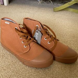 Brand new brown Bangs shoes never worn with tags.